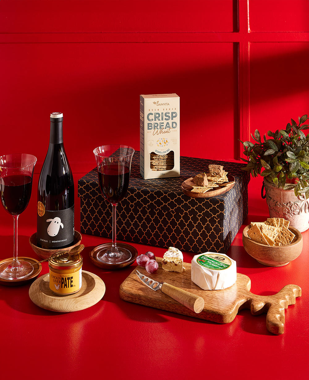The Artisan Wine and Cheese Board Gift Hamper<br/>(Corporate Gifts) The Artisan Wine and Cheese Board Gift Hamper<br/>(Corporate Gifts)