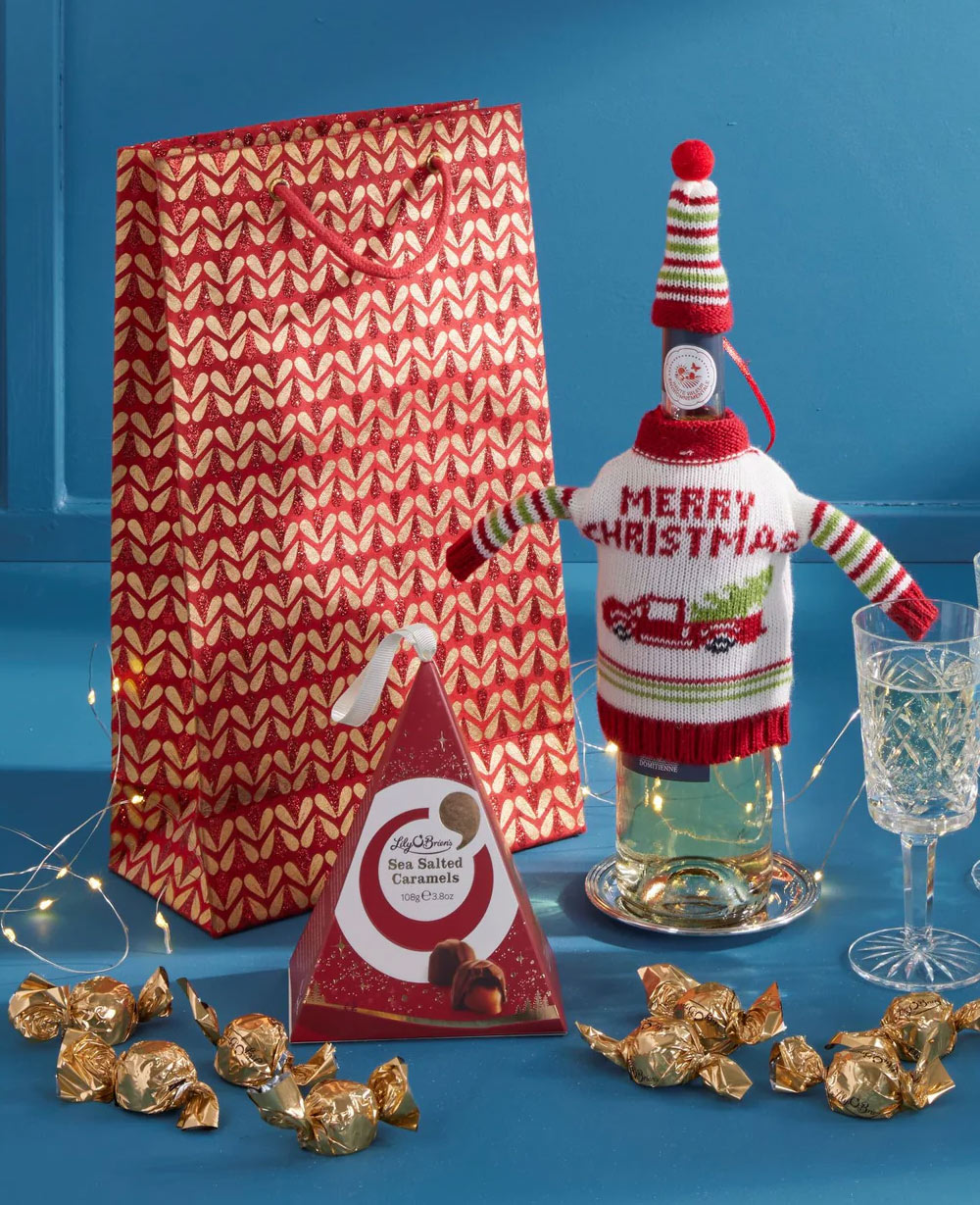 Festive Thanks with White Wine Gift Bag<br/>(Corporate Gifts) Festive Thanks with White Wine Gift Bag<br/>(Corporate Gifts)